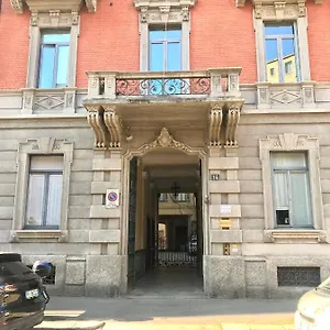 Casa Cairoli Mailand